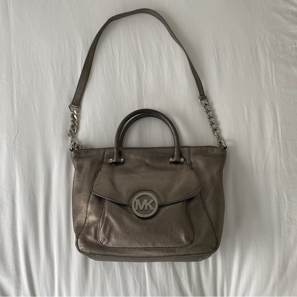 ⭐️HOST PICK⭐️ Michael Kors Metallic Hobo Bag